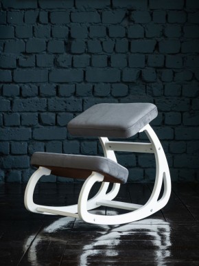 Балансирующий коленный стул Конёк Горбунёк (Белый) в Миассе - miass.ok-mebel.com | фото 2