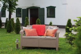 Диван пластиковый Корфу (Corfu love seat) капучино - песок в Миассе - miass.ok-mebel.com | фото 3