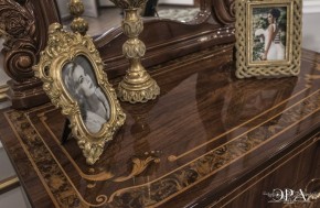 Комод 4 ящика с Зеркалом Патрисия (караваджо) в Миассе - miass.ok-mebel.com | фото 3