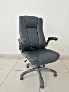 Кресло Barneo K-24 для руководителя (черная экокожа) в Миассе - miass.ok-mebel.com | фото