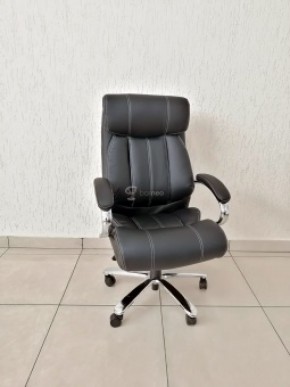 Кресло Barneo K-303 для руководителя (черная экокожа) в Миассе - miass.ok-mebel.com | фото 1
