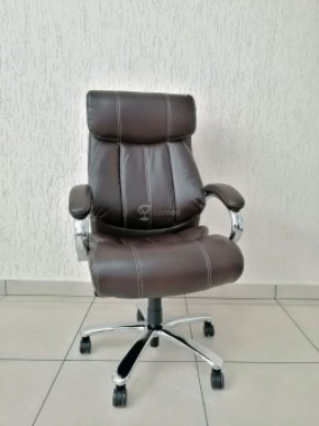 Кресло Barneo K-303 для руководителя (коричневая экокожа) в Миассе - miass.ok-mebel.com | фото 1